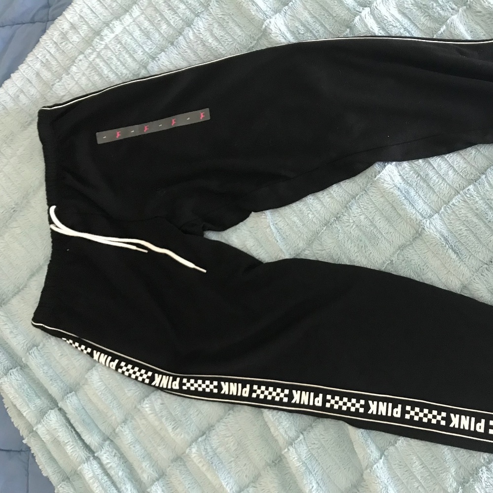 NWT Victoria's Secret PINK comfy joggers